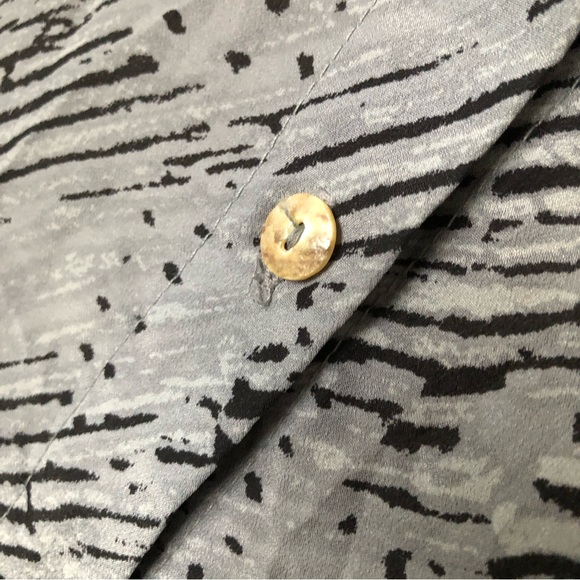 Beautiful Hi Lo Shirt - Picture 4 of 10